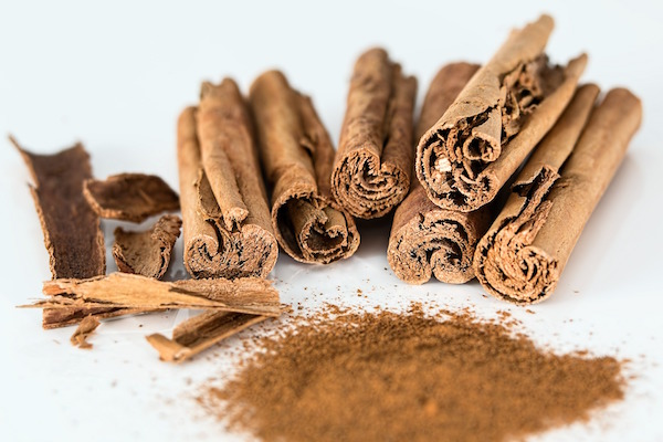 Cinnamon lowers the risk of heart disease